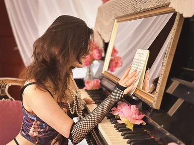 Katya_Zaitseva Sexy and tender mood🌸🌹🌺 Pic 4