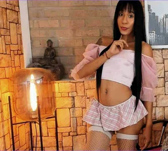 Cherrycandy21s Your sexy trans maid sexfoto 6