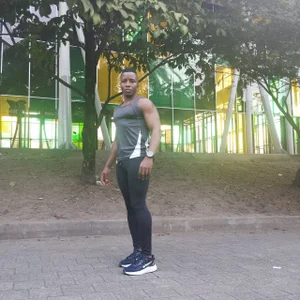 bigcock_latin1 public gym Pic 2