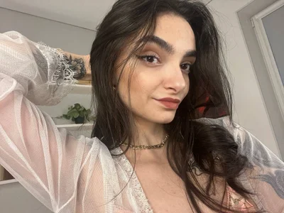 Morena_Dolce It's so cold at home. Immagine  3