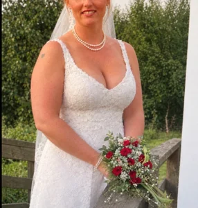 nayan_fire_ Karina's husband is looking for a BBC group to fuck his wife Gambar 3