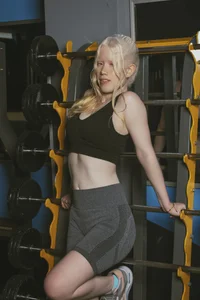 Elif_blond gym  4টি ছবি