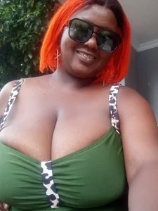 BustyBusixxx Public Foto