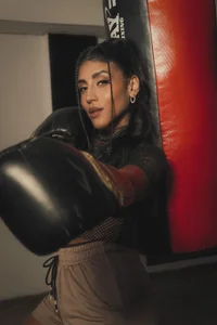 CharlotteCox_ Strength in my body, fire in my eyes♥ Immagine  2