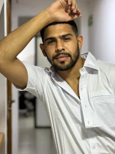 YOUR MODEL FAVORITE 😏😏 de Kai_costa  6 Imagens