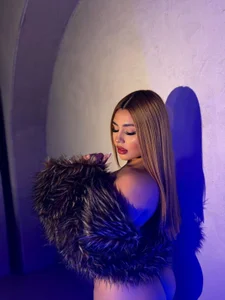 SamanthaKlein_ Who is this sexy girl? Bilde 3