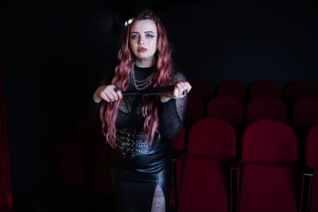 Miss_Maya_MilsのYour Queenの 2枚の写真