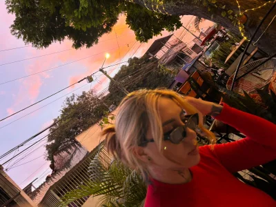 a coffee with me ☕🍪 de CarolQueen1_  3 Imagens