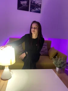 DovieWalth Public зображення