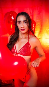 crystal_sm: Valentine's Day in Colombia come and let's enjoy together...❤️‍🔥🍒💝💖😍 ( фото)