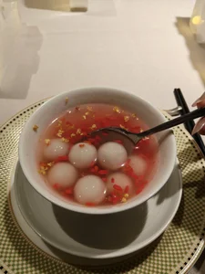 Mia-888: Public ( фото)