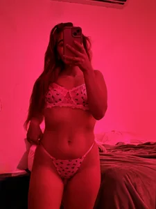 Foto sexual de AnnyGi 🔥 4