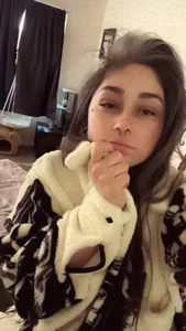 Alix_Valentine Public Immagine  3