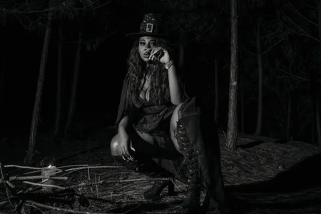 Naomii_King 🎃 Halloween 🎃 Pic 2