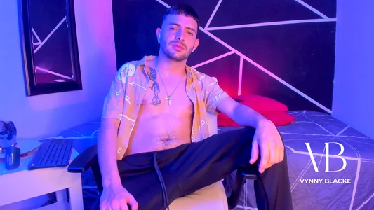 VynnyBlacke_ This feeling is yours alone. ❤️‍🔥 Hình 5