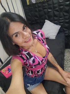 a sexy woman od Valentinalennox  6 snímek