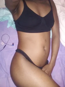 Juicy-Liana Public  3টি ছবি