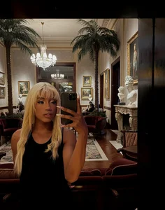 _SAMANTHA_QUEEN_ Public Pic 6