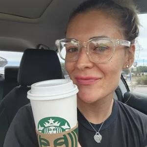 HollyTattoo: Public ( 9 фото)