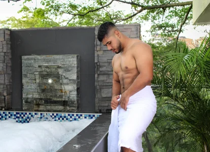 Santiago_huntt Sparkling ass Foto 5