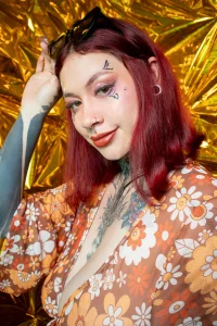 ViolettaBaker_ hey Pic 2