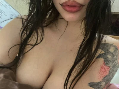 LexieBuxton Dirty girl got out of the shower =) Pic 2