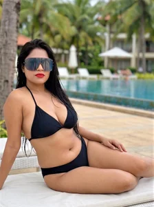 LillyLive Poolside in Black Foto