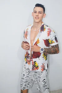 Muscle_King_CumのICHの 4枚の写真