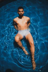 jacob_cole Do you want to swim with me? Pic