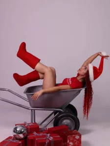 Pleasant surprise for Christmas de EricaKors  2 Imagens