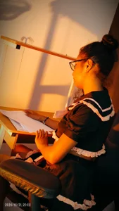 Ellie_Cute7 I'll be your naughty student Gambar 4