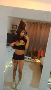 unu_nai sexy body Gambar