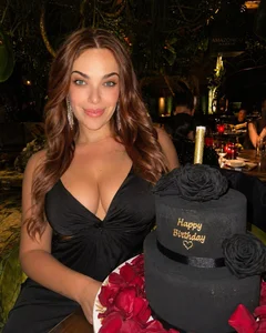 AngelaXMachine Happy Bithday to me✨ Pic