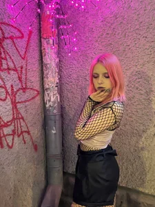 Alice_Halle My body Poză 9