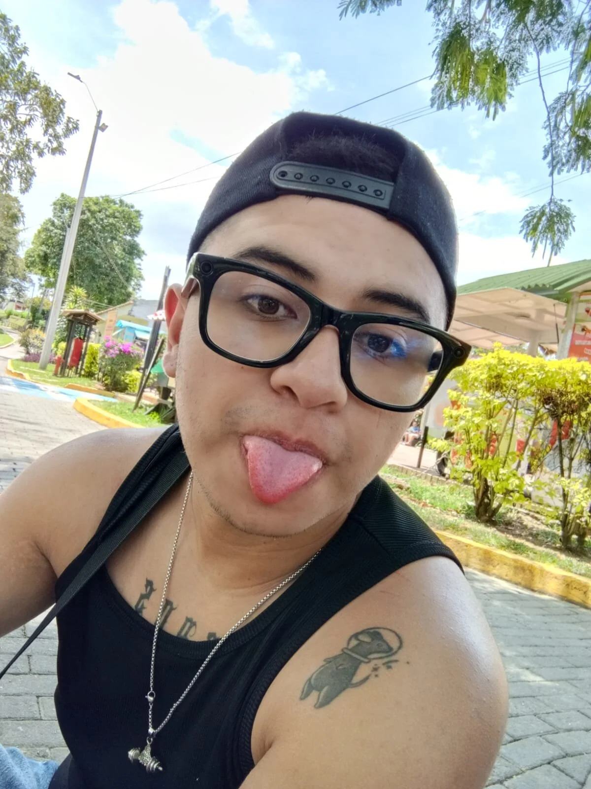 Трендове зображення  9090 SexyBoy-Bigclit
