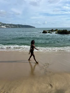 SARA_COLLIINS_ Love to know the beach ♥ Immagine  6