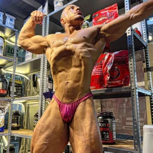 Travis_lenox_ Raw Strength Pic 5