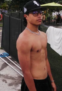 Escanor_Hot Public зображення