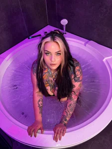 Public de maryathame  4 Imagens