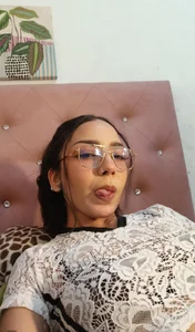 MilaThorneのPublicの 7枚の写真