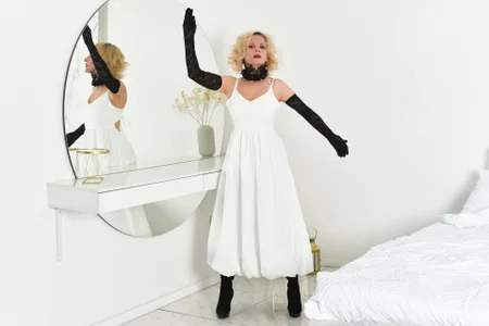 Queen_Anna_Fashion doll Bild 3