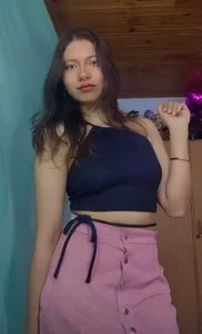 Vannia_t18 Public Pic