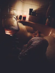 Relaxing time 🍷 de AnnastasiaMills  3 photos
