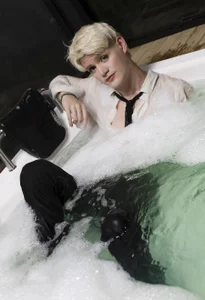 VladHellsing4 IN THE JACUZZI Foto