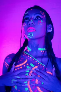 Kaataleya_horny: SEXY NEON ( 2 фото)