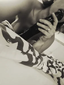 AdrianaRealnHot Public Immagine  3