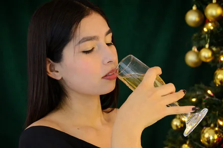 Natasha_Ferrec Shining to Say Goodbye to the Year🎁⭐ Bilde 2