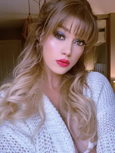 LustfulLuna_ 🩷 Pic