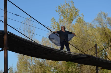 ExquisiteMature On the bridge Hình 5