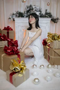 BillieBrownn Christmas 2025 🎄🎁 Immagine  9